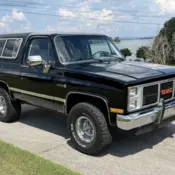 1987 Black Chevrolet Blazer thumbnail
