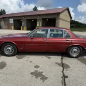 1987 Burgundy Jaguar Vanden Plas thumbnail