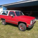 1987 Red Chevrolet Blazer thumbnail