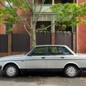 1987 Gray Volvo 240 DL thumbnail