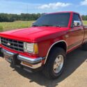 1988 Red Chevrolet S-10 thumbnail