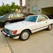 1988 White Mercedes-Benz 560SL thumbnail