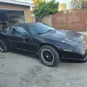 1988 Black Pontiac Fiero thumbnail