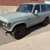 1988 Gray Toyota Land Cruiser thumbnail