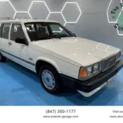 1988 White Volvo 740 thumbnail