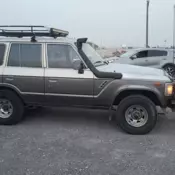 1989 Beige Toyota Land Cruiser thumbnail