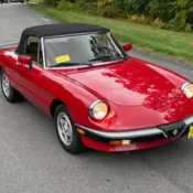 1990 Red Alfa Romeo Spider thumbnail