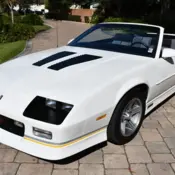 1990 White Chevrolet Camaro thumbnail