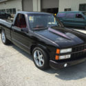 1990 Black Cherry Chevrolet C/K Pickup 1500 thumbnail