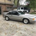1990 White Ford Mustang thumbnail