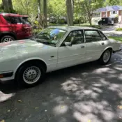 1990 White Jaguar XJ6 thumbnail
