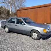 1990 Gray Mercedes-Benz 300 thumbnail