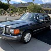 1990 Black Mercedes-Benz 500-Series thumbnail