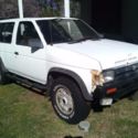 1990 White Nissan Pathfinder thumbnail