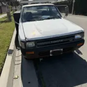 1990  Toyota Pickup thumbnail