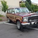 1991 Burgundy Jeep Wagoneer thumbnail