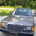 1991 Black Mercedes-Benz 300-Series thumbnail