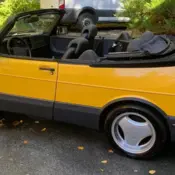 1991 Yellow Saab 900 thumbnail