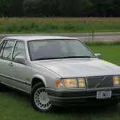 1991 Silver Volvo 940 thumbnail