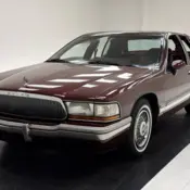 1992 Dark Maple Metallic Buick Roadmaster thumbnail