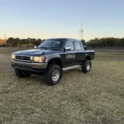 1992 Grey Toyota Hilux thumbnail