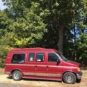 1993 Burgundy Ford E-Series Van thumbnail