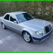 1993 Silver Mercedes-Benz 500-Series thumbnail