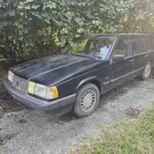 1993 Black Volvo 960 thumbnail