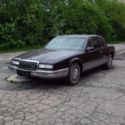1994 Burgundy Buick Riviera thumbnail