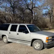 1994 Silver Chevrolet Suburban thumbnail