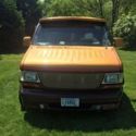 1994 gold / brown Ford E-Series Van thumbnail