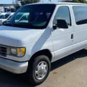 1994 White Ford E-350 Econoline Club Wagon thumbnail
