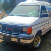 1994 White GMC Safari thumbnail