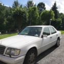 1994 White Mercedes-Benz 400-Series thumbnail
