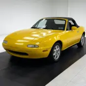 1992 Sunburst Yellow Mazda MX-5 Miata thumbnail