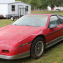 1986 Red Pontiac Fiero thumbnail