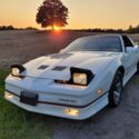 1986 White Pontiac Firebird thumbnail