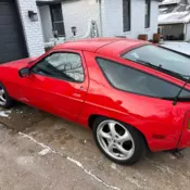 1984 Red Porsche 928 thumbnail