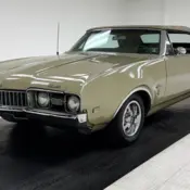 1968 Willow Gold Oldsmobile Cutlass thumbnail