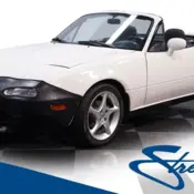 1994 White Mazda MX-5 Miata thumbnail
