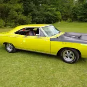1968 Yellow Plymouth Road Runner thumbnail