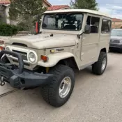 1974 Sahara Toyota Land Cruiser thumbnail