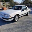 1989 White Ford Mustang thumbnail