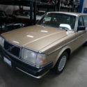 1989 Gold Volvo 240 DL STATION WAGON thumbnail