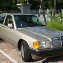 1993 Gold Mercedes-Benz 190-Series thumbnail