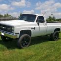1985 White Chevrolet C/K Pickup 2500 thumbnail