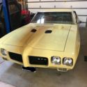 1970 Yellow Pontiac GTO thumbnail