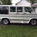 1994 White Dodge Ram Van thumbnail