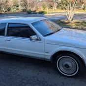 1990 White Lincoln Mark VII thumbnail
