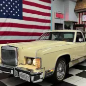 1979 Butter Lincoln Town Car thumbnail